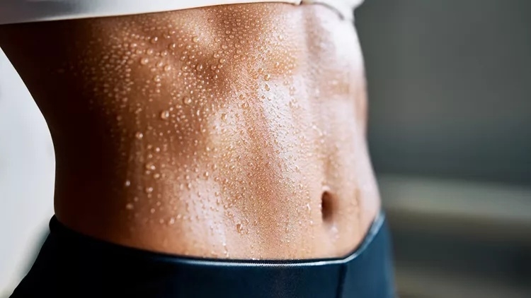 Μπορεί να φύγει το τοπικό πάχος; Η personal trainer απαντά ειλικρινά - εικόνα 1