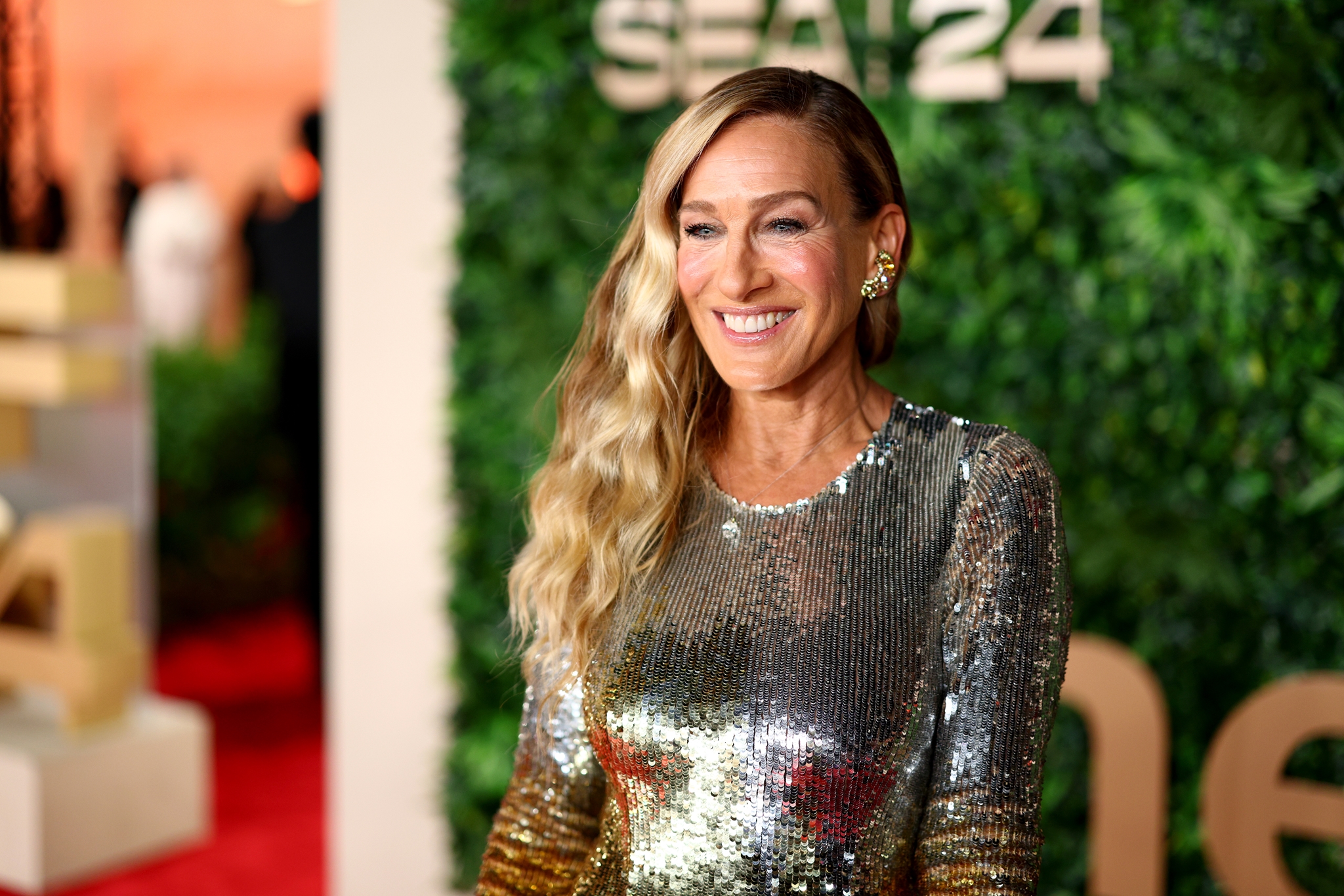 Sarah Jessica Parker: Το αέρινο σετ που θα ήθελες να φοράς από το σπίτι μέχρι το βραδινό ποτό - εικόνα 3