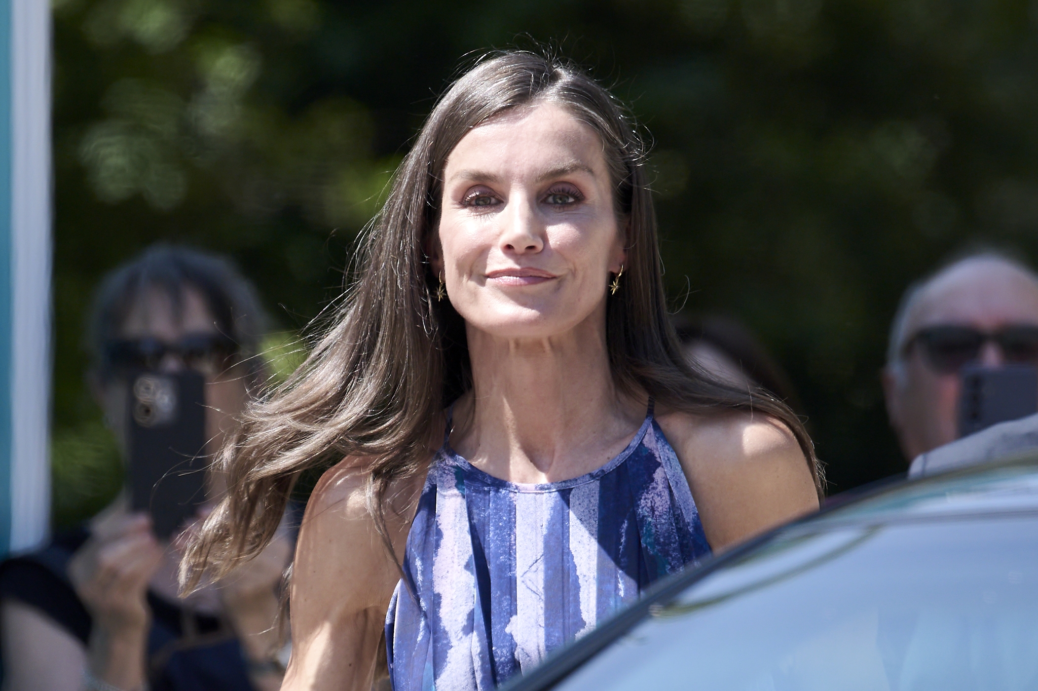 Βασίλισσα Letizia: Το κόλπο μακιγιάζ που φωτίζει το πρόσωπο και σε κάνει να δείχνεις πιο ξεκούραστη στο λεπτό - εικόνα 1