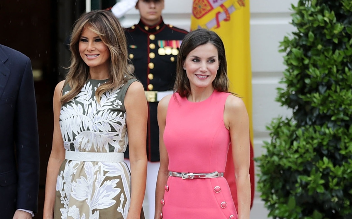 Η Βασίλισσα Letizia φόρσε το κοστούμι που θα σου χαρίσει έμπνευση για κάθε επίσημο outing - εικόνα 2