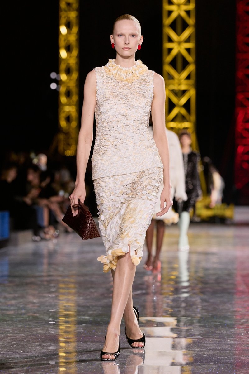 Chanel F26