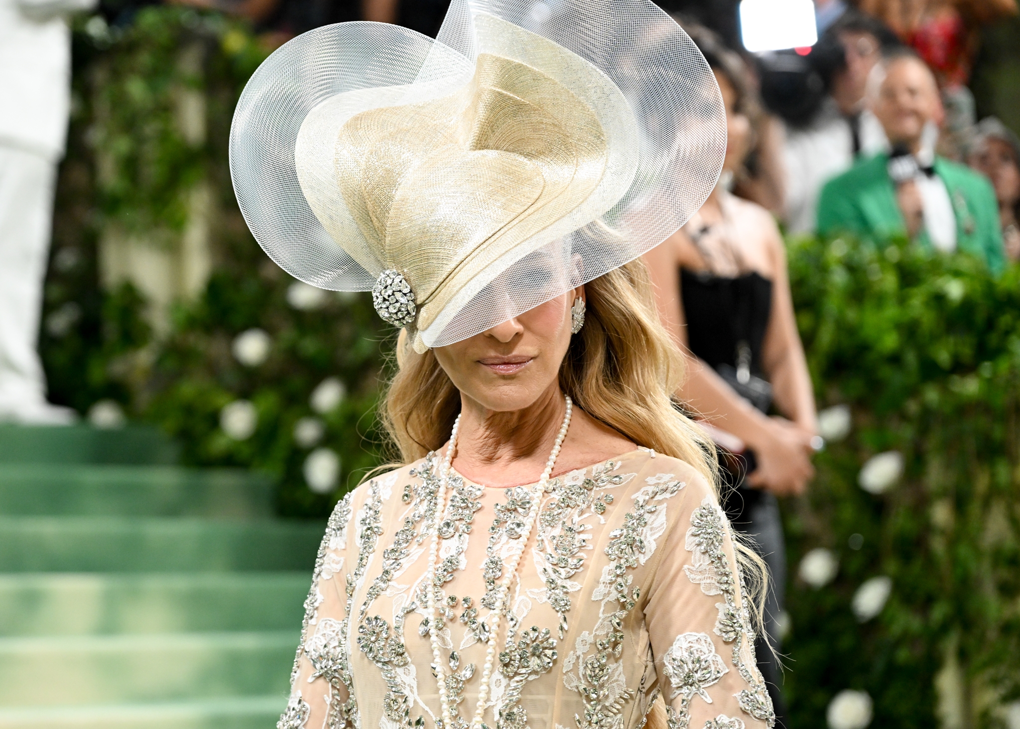 Ξέχνα τα στιλέτο: Τα πέδιλα της Sarah Jessica Parker κάνουν τα πόδια να δείχνουν πιο μακριά χωρίς να κουράζουν - εικόνα 1
