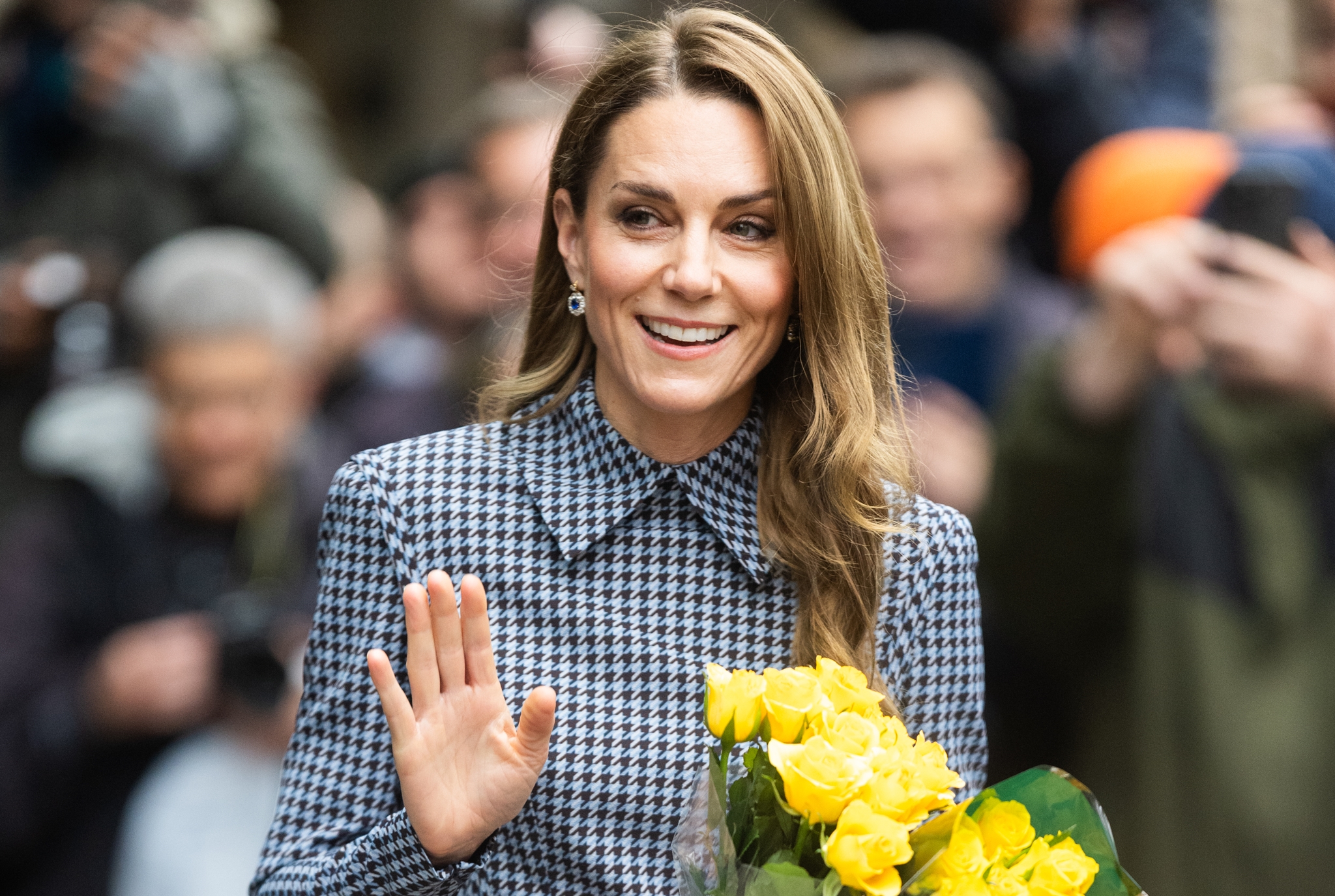 Kate Middleton: Με το χρυσό κολιέ με τα αρχικά των παιδιών της που θα φορούσε κάθε μαμά - εικόνα 1