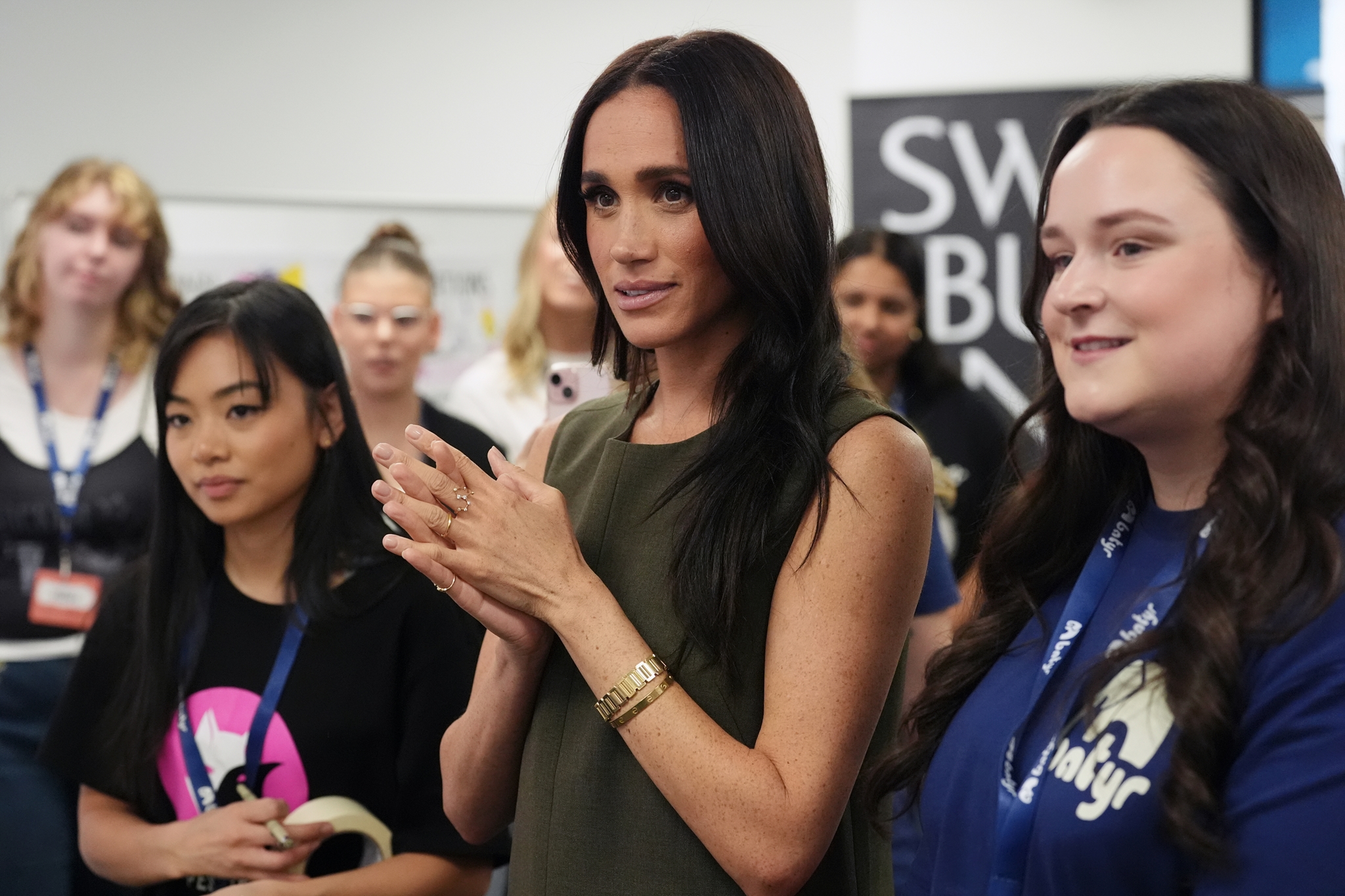 Τι κοινό έχουν η πριγκίπισσα Diana και η Meghan Markle; Η απάντηση του Charles Spencer σχεδόν 30 χρόνια μετά - εικόνα 2