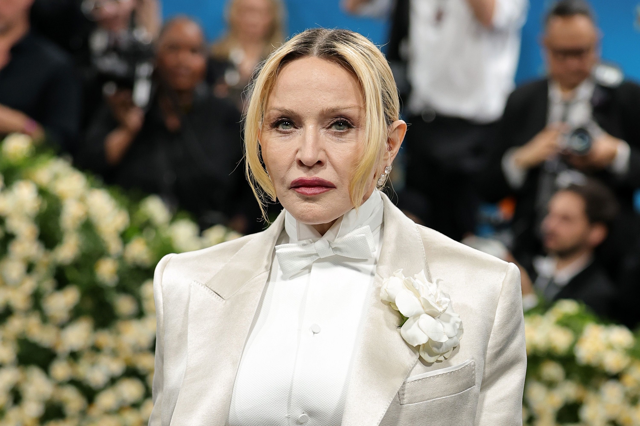 Αν λατρεύεις τα αρώματα με τριαντάφυλλο, η Madonna μόλις αποκάλυψε το μυστικό της - εικόνα 1
