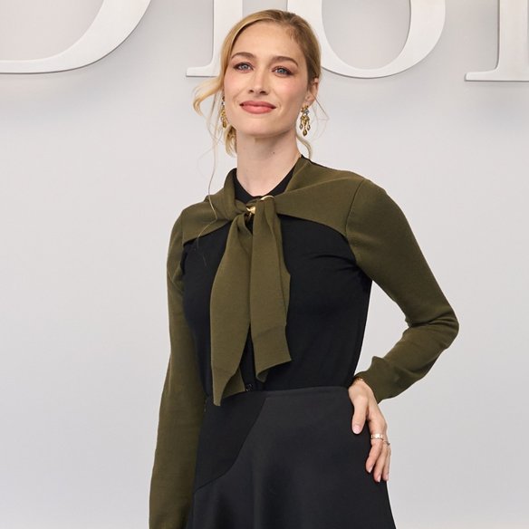 Η Beatrice Borromeo με το look που μας θύμισε το '90s outfit της Carolyn Bessette Kennedy