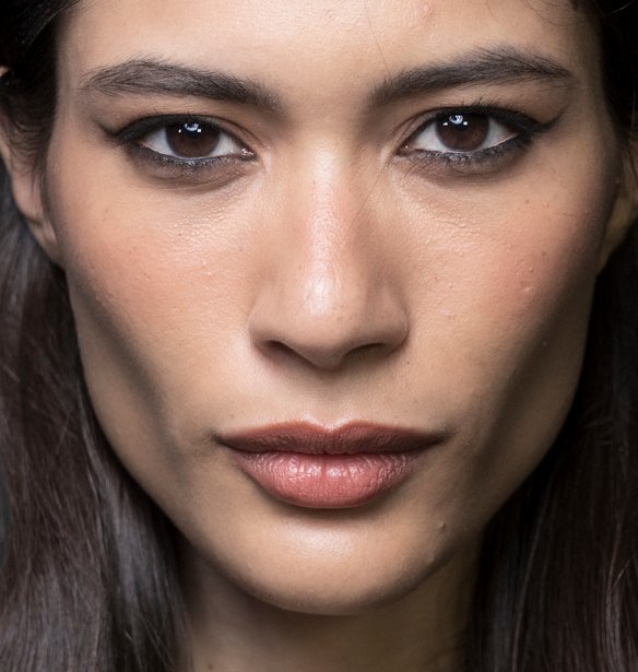 H τεχνική που ακολουθούν όλες οι beautistas για σαγηνευτικό βλέμμα μόνο με μια mascara