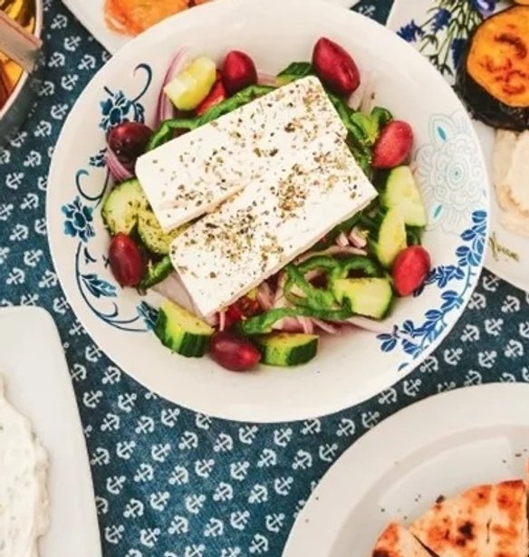 Δέκα συμβουλές για να τρως υγιεινά στις διακοπές χωρίς στερήσεις