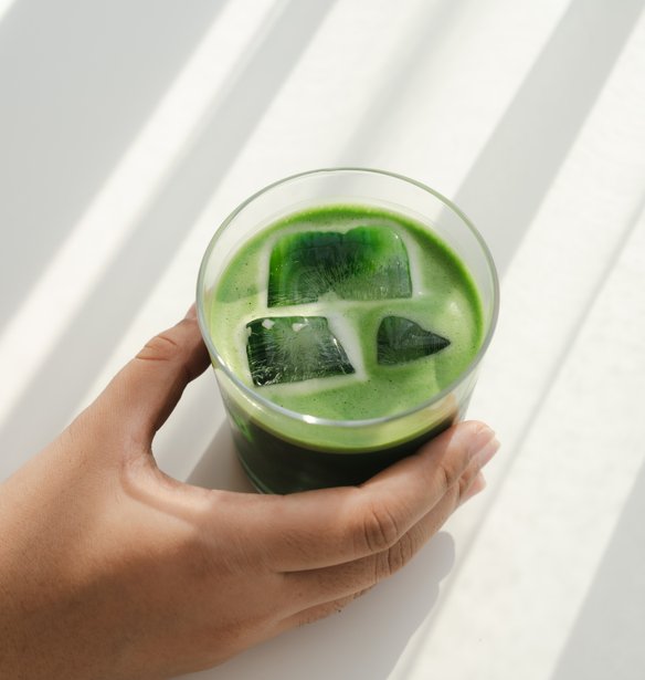Κι όμως, αυτά είναι τα οφέλη του τσαγιού matcha για την επιδερμίδα