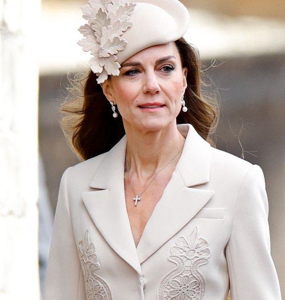 Royal Elegance: Η πρόσφατη εμφάνιση της Kate Middleton αποτελεί το πιο κομψό μάθημα ανοιξιάτικου στυλ