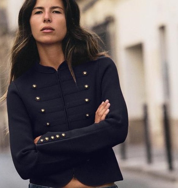 How right now: Στη νέα συλλογή της ZARA βρήκαμε το πιο stylish jacket της σεζόν