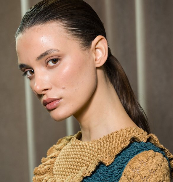Like Lip Filler: Αυτό το balm κοστίζει κάτω 6 ευρώ και αυξάνει αισθητά τον όγκο στα χείλη