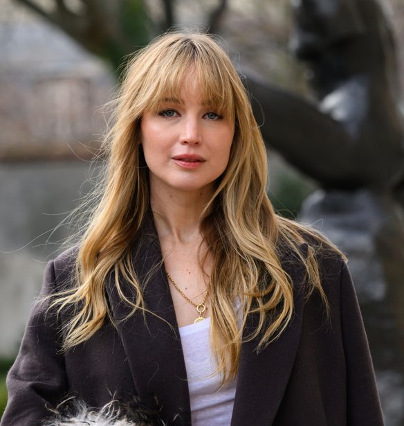 "Θέλω το πρόσωπό μου να έχει κίνηση": Η Jennifer Lawrence μιλά ανοιχτά για πρώτη φορά για τις αισθητικές παρεμβάσεις που έχει κάνει και τι σκέφτεται να αλλάξει στο μέλλον