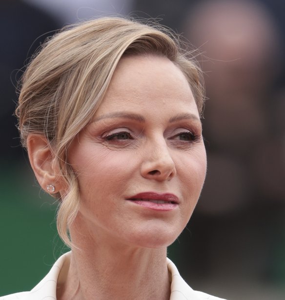 Η πριγκίπισσα Charlene με νέο hair style απέδειξε ότι το soft wavy bob είναι ό,τι πιο κολακευτικό μετά τα 40