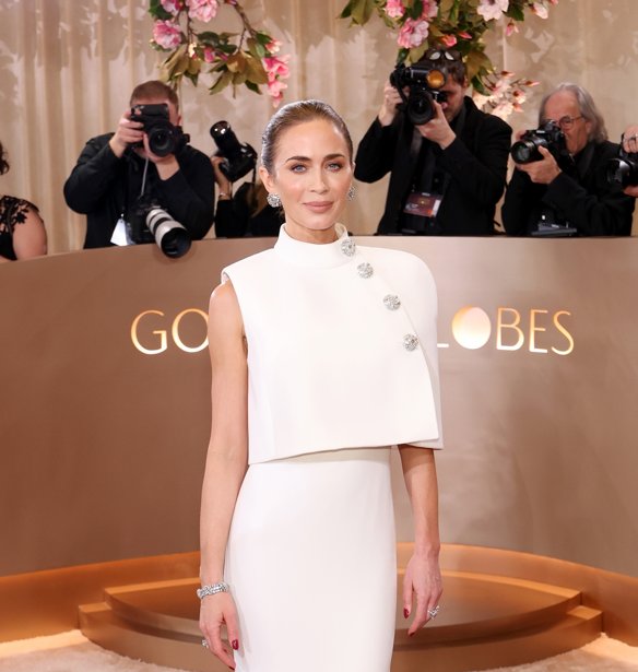 Emily Blunt: Με 400 πέρλες και couture φόρεμα κλέβει την παράσταση στην πρεμιέρα του The Devil Wears Prada 2