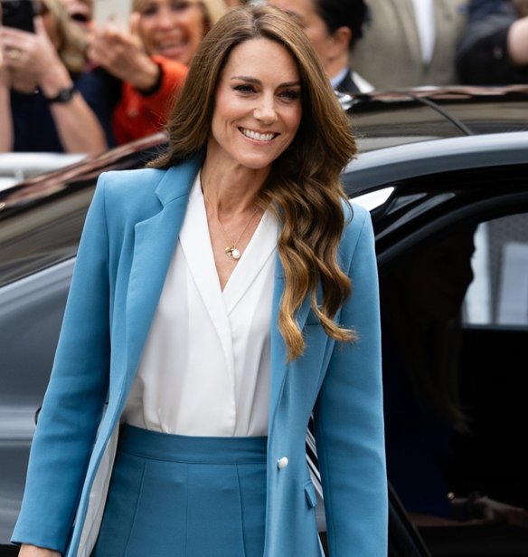 Η Kate Middleton κρατά την αγαπημένη της τσάντα στην πρώτη στάση της περιοδείας της στην Ιταλία