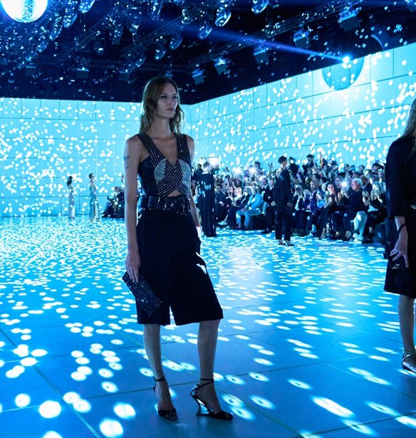 Το glamour μέσα από την αφαίρεση: Η νέα συλλογή της Giorgio Armani για τη σεζόν Άνοιξη / Καλοκαίρι 2027