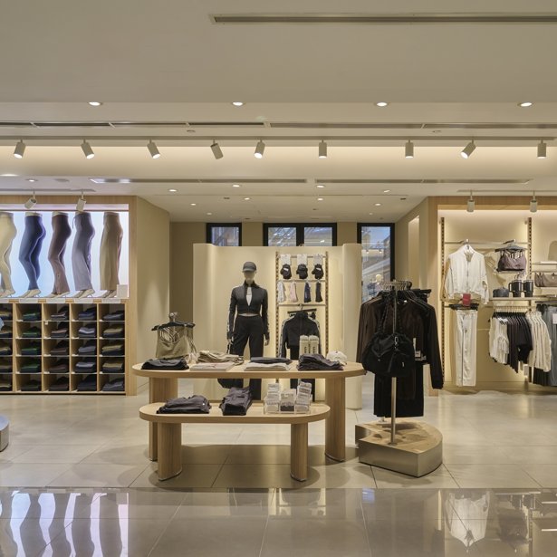 Η lululemon ανοίγει νέο κατάστημα στην καρδιά της Αθήνας