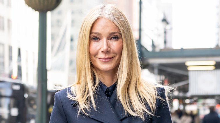 Από το γραφείο μέχρι το δείπνο: Η Gwyneth Paltrow αποδεικνύει ότι ένα μόνο παντελόνι αρκεί για να σώσει τα φθινοπωρινά σου looks