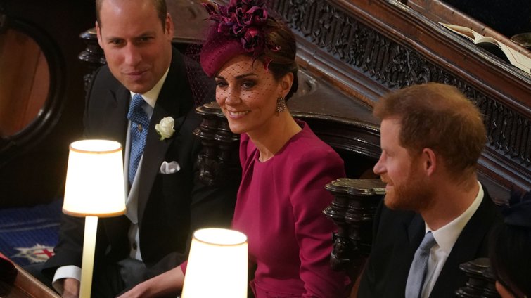 Ούτε "αυτό" τους έφερε κοντά: William και Harry εμφανίστηκαν χωριστά στη Βρετανία καθώς νέος πόλεμος ξεσπά στο Παλάτι μετά το βιβλίο για την Diana