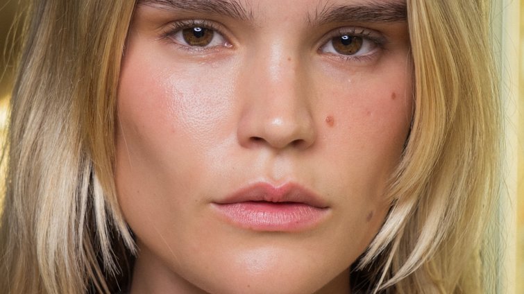 Αυτό είναι το νούμερο 1 beauty φυσικό συστατικό για τον χειμώνα 2026