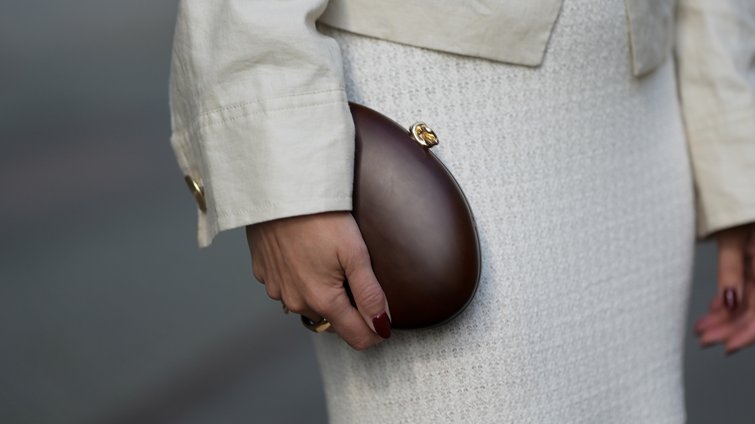 Chocolate Glazed: Αυτό το μανικιούρ θα σου χαρίσει τα πιο stylish νύχια για το φθινόπωρο