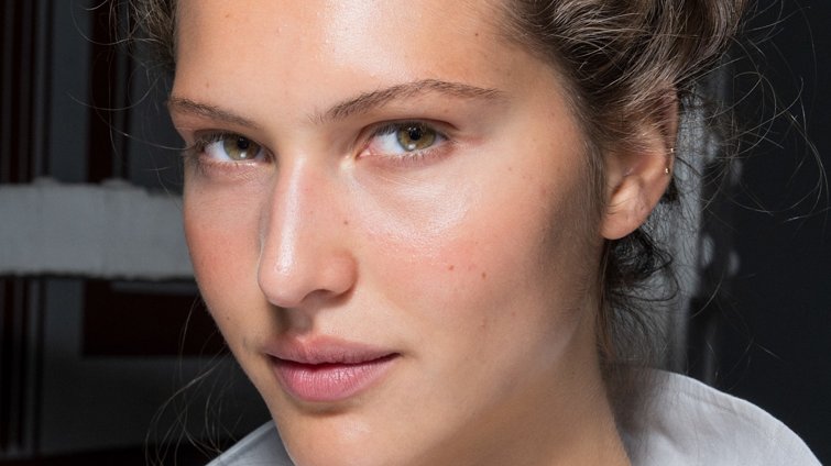 Matte Beauty: To ματ μακιγιάζ κάνει comeback και αυτά είναι τα προϊόντα που χρειάζεσαι για να το υιοθετήσεις