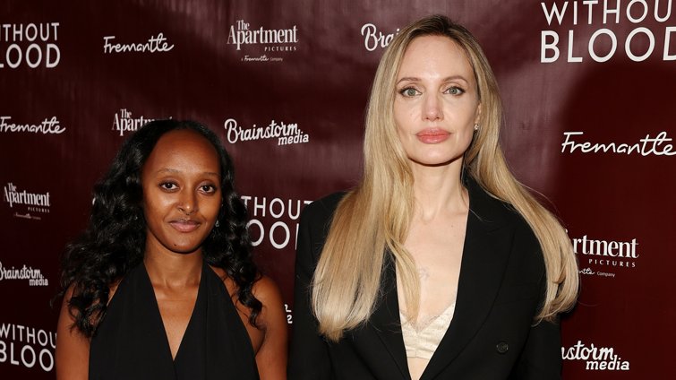 Το μαύρο δεν είναι ποτέ βαρετό: Η Angelina Jolie και η Zahara δείχνουν δύο τρόπους να το φορέσεις σε μια επίσημη έξοδο και να δείχνει κομψό