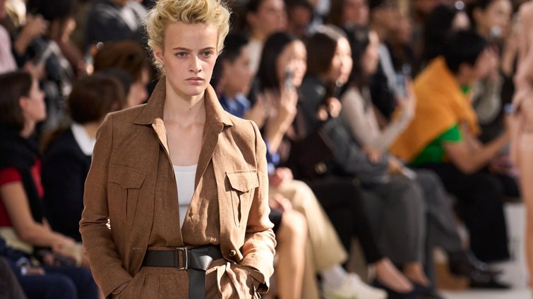 Η Max Mara ταξιδεύει στη δεκαετία του ’30 και φέρνει το explorer style στο σήμερα