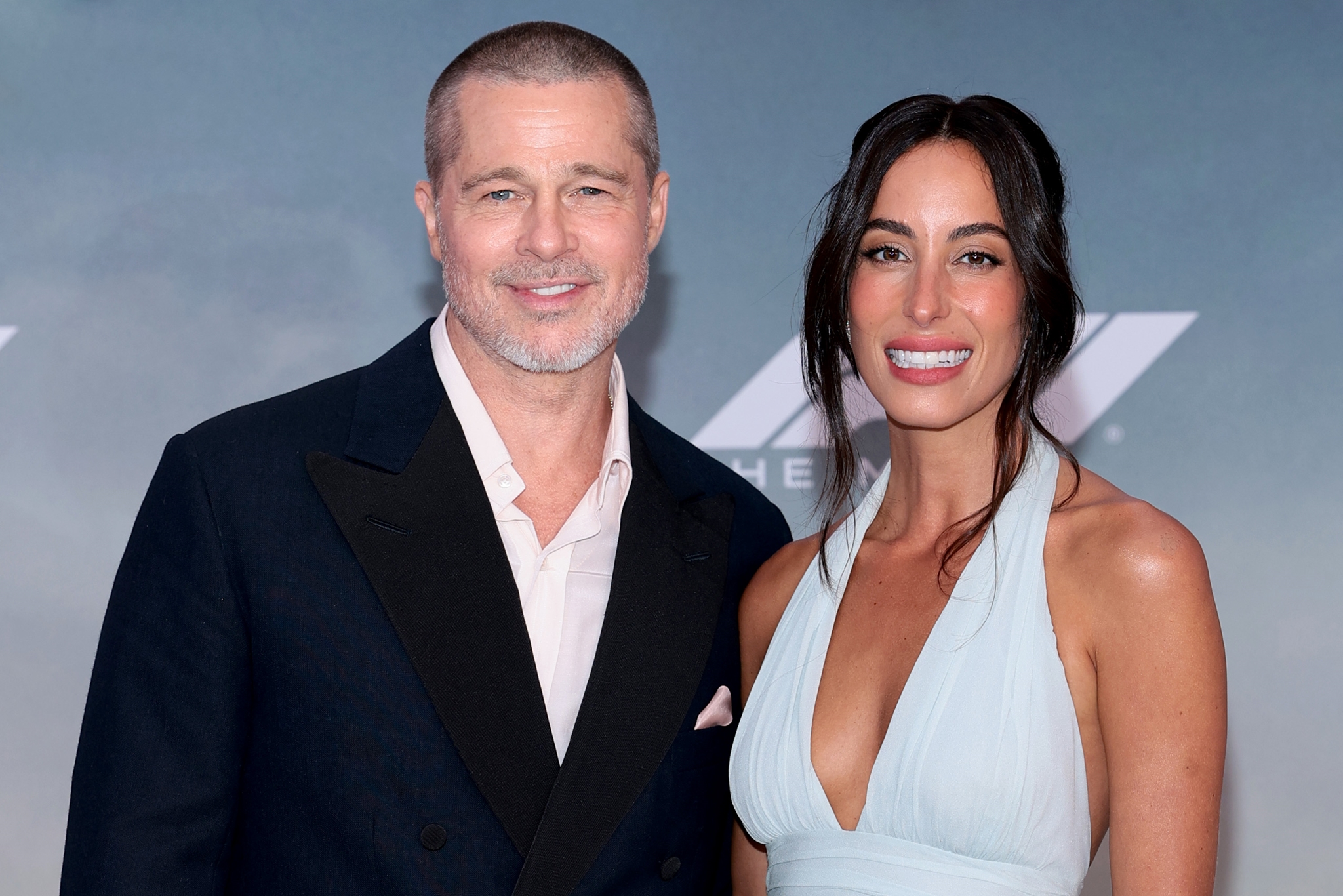 Brad Pitt: Θέα από το Los Angeles μέχρι τον Ειρηνικό – Μέσα στη νέα έπαυλη των 12 εκατ. δολαρίων με το λαμπερό παρελθόν, τα 6 υπνοδωμάτια και τα 8 μπάνια