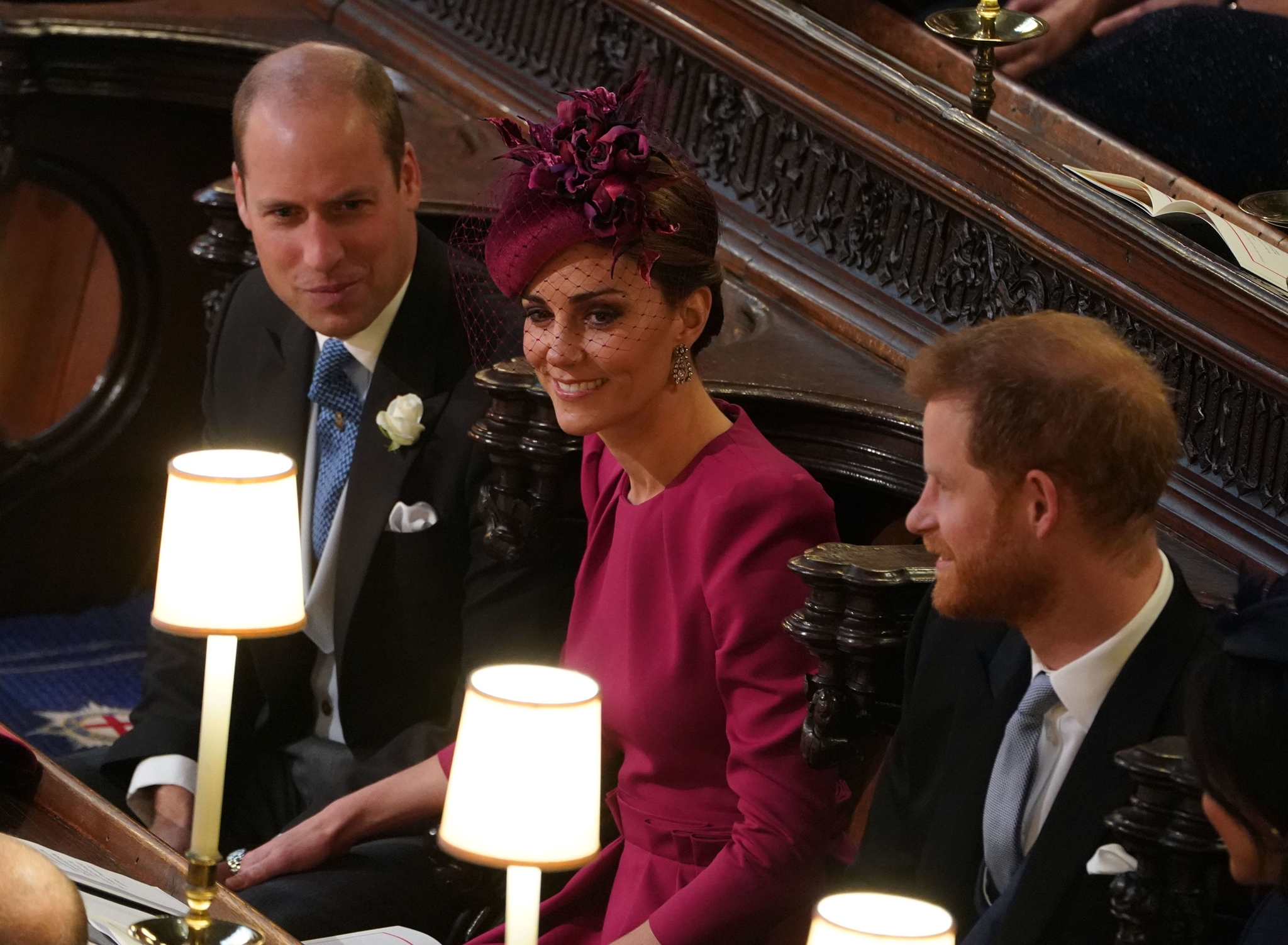 Ούτε "αυτό" τους έφερε κοντά: William και Harry εμφανίστηκαν χωριστά στη Βρετανία καθώς νέος πόλεμος ξεσπά στο Παλάτι μετά το βιβλίο για την Diana