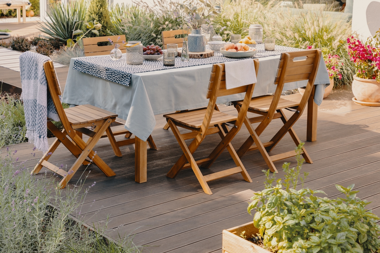6 τραπεζομάντιλα από Zara Home που θα κάνουν κάθε καλοκαιρινό τραπέζι να δείχνει πιο όμορφο και φιλόξενο