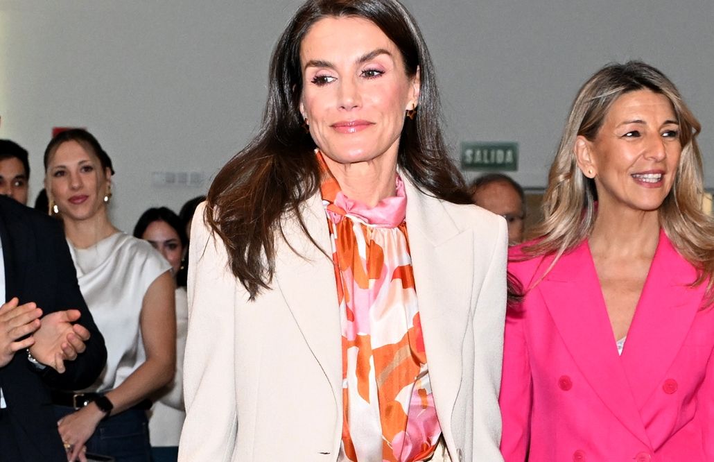 Η Βασίλισσα Letizia φόρσε το κοστούμι που θα σου χαρίσει έμπνευση για κάθε επίσημο outing
