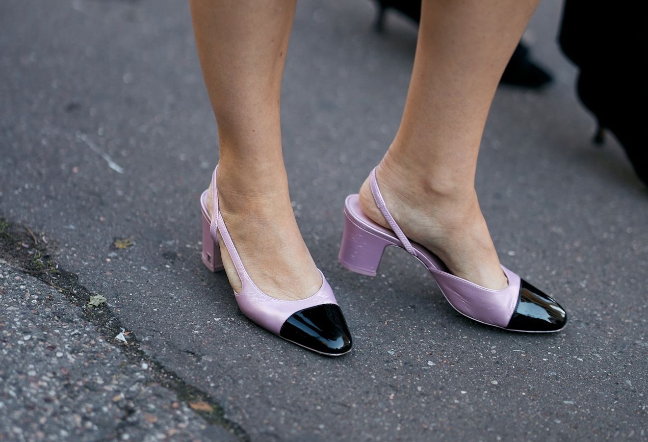 Cap toe τακούνια: Το κομψό shoe item που χρειάζεσαι αυτή τη σεζόν