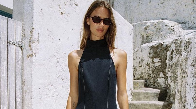 Η εντυπωσιακή μακριά ολόσωμη φόρμα από Zara που κάνει θραύση επειδή είναι πολύ άνετη, δείχνει cool και τις κολακεύει όλες