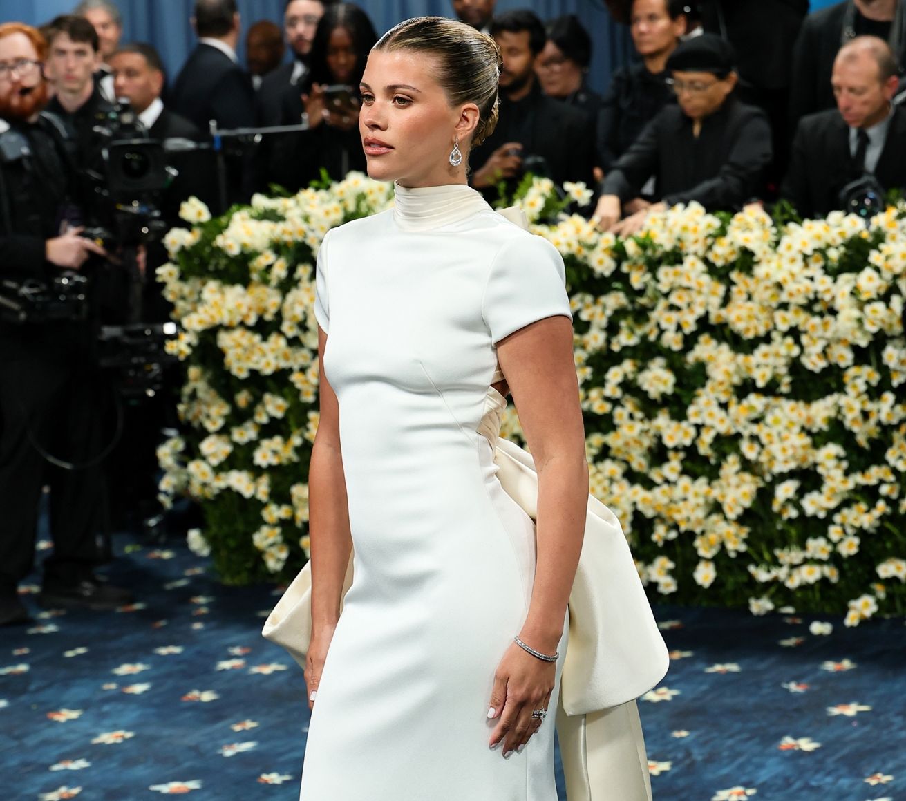 Sofia Richie: Το κούρεμα που θα σου λύσει τα χέρια αν προσπαθείς να μακρύνεις τα μαλλιά σου