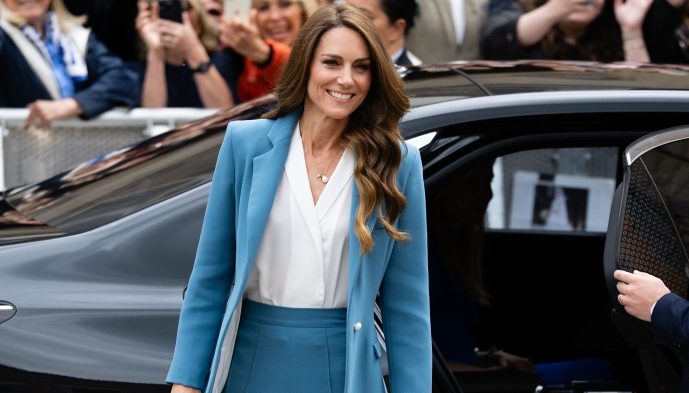 Η Kate Middleton κρατά την αγαπημένη της τσάντα στην πρώτη στάση της περιοδείας της στην Ιταλία