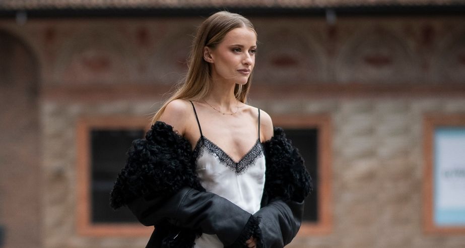 To viral φόρεμα με δαντέλα από ZARA που θα γίνει sold-out τις επόμενες ημέρες