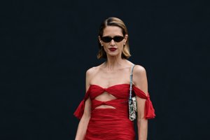 Η τάση στα "ugly" γυαλιά ηλίου που έρχεται να αντικαταστήσει τα aviators σου - εικόνα 2