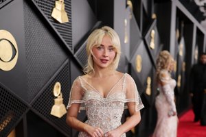 Sabrina Carpenter: Το blush της στο Coachella είναι το τρικ που χαρίζει το πιο fresh glow - εικόνα 1