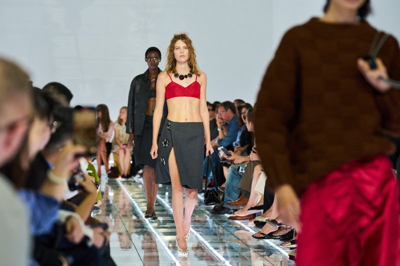 prada-foustes-elle-gr