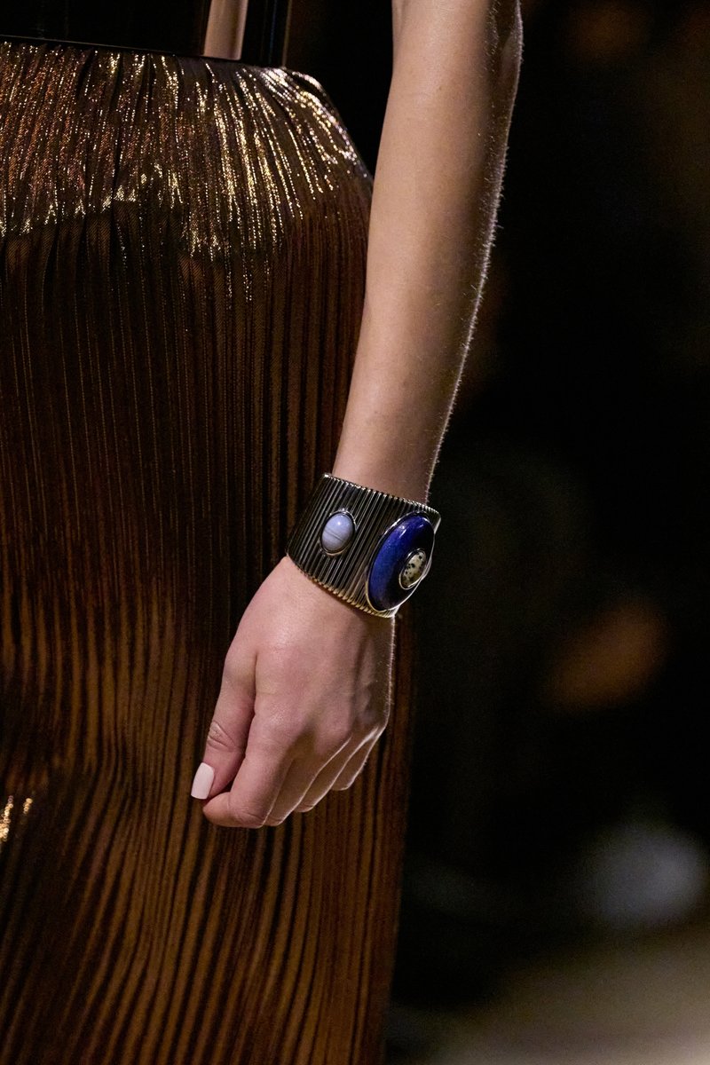 Mugler