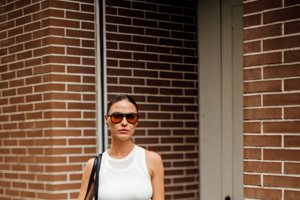 Cage sandals: Αυτά είναι τα πιο εντυπωσιακά πέδιλα για τις βραδινές εμφανίσεις του καλοκαιριού - εικόνα 2