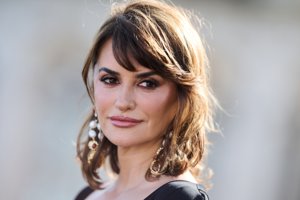 Penélope Cruz: Η αρχαία τεχνική ομορφιάς που λατρεύει για πιο σφριγηλή και λαμπερή επιδερμίδα - εικόνα 4