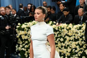 Θέλεις τα μαλλιά σου να δείχνουν πιο πυκνά; Το graduated bob της Cate Blanchett είναι η απάντηση - εικόνα 2