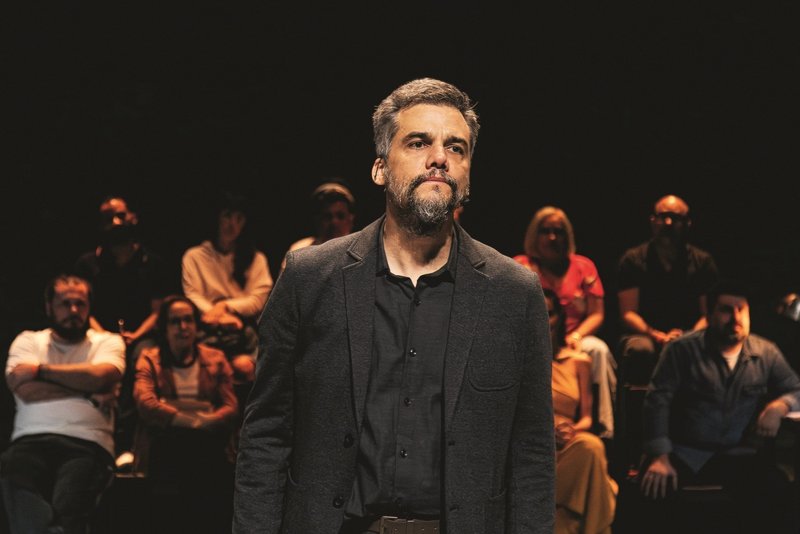 elle agenda theater