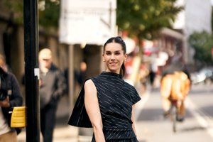 Η Bella Hadid φόρεσε τις μπότες που θα μπεις στον πειρασμό να αγοράσεις το φθινόπωρο - εικόνα 3