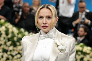 Αν λατρεύεις τα αρώματα με τριαντάφυλλο, η Madonna μόλις αποκάλυψε το μυστικό της - εικόνα 1